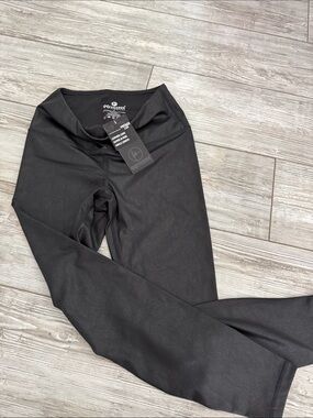90 Degree Reflex cracked Black Leather-Look Super Hi-Rise ankle length Leggings